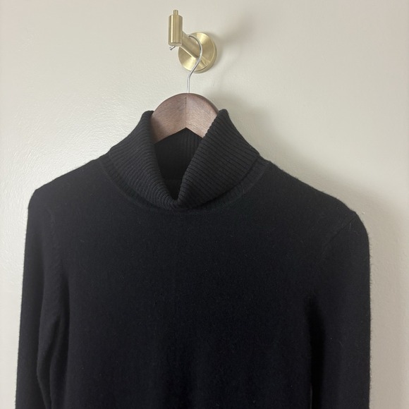 Pure Amici Turtleneck Sweater Womens Size M 100% Cashmere Black Classic Career - Picture 3 of 8